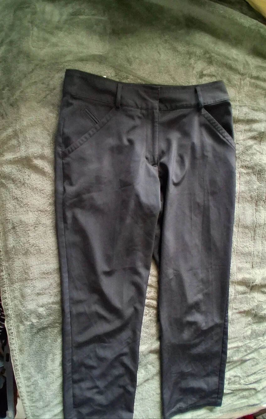 Nike Women's Black Straight-Leg Pull-On Pants